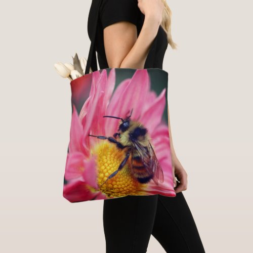 Bumble Bee On Pink Daisy Flower Close Up  Tote Bag