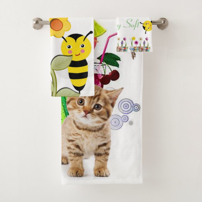 Bumblebee Kitten Spring Bathroom Towel Sets (Insitu)