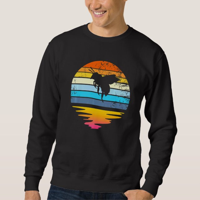 Bumblebee Retro Sunset Save The Bees Bee Keeper Be Sweatshirt (Front)