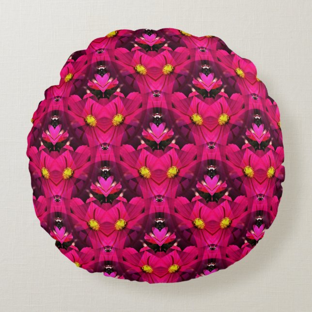 Bumblebees&Queens... Round Pillow (Front)