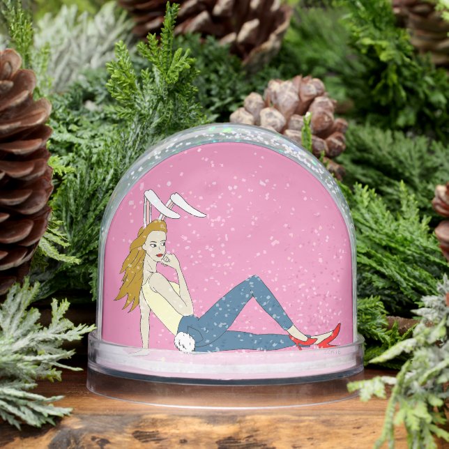 bunnygirl    snow globe (Winter)