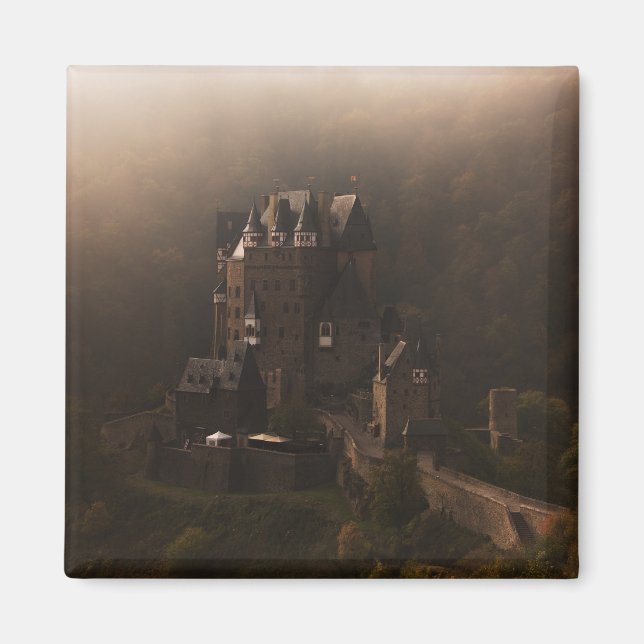 Burg Eltz castle in the morning fog Magnet (Front)