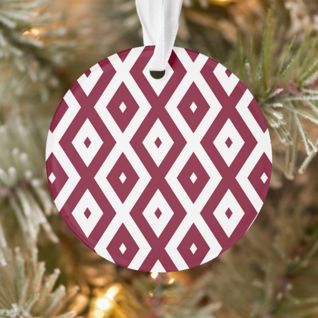 Burgundy and white diamond pattern ornament (Tree)