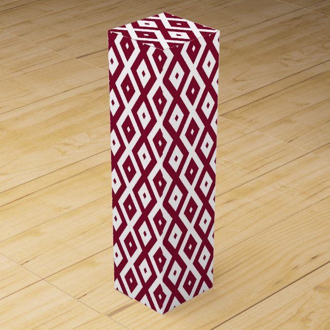 Burgundy and white diamond pattern wine box (Front)