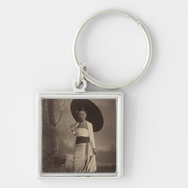 Burmese lady keychain (Front)