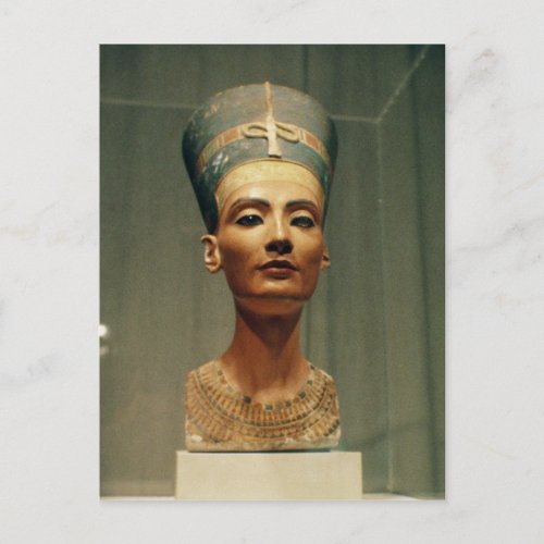 Bust of Queen Nefertiti front view Postcard