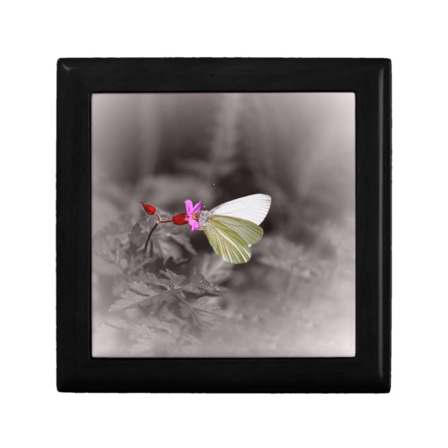 Butterfly On Pink Flower Jewelry Box (Front)