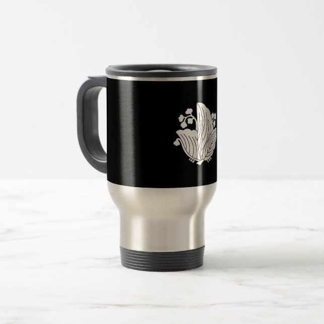 Butterfly-shaped paulownia travel mug (Front Left)