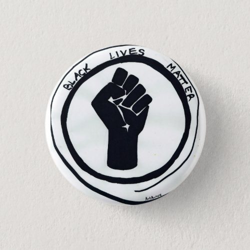 Button with black lives matter fist