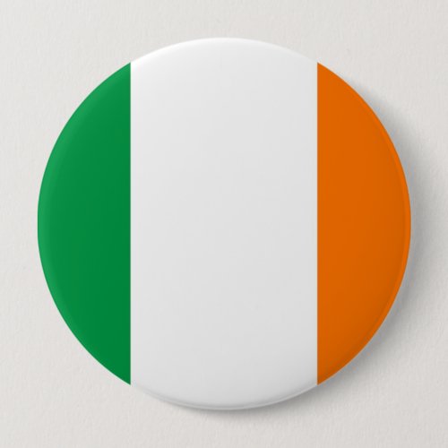 Button with Flag of Ireland