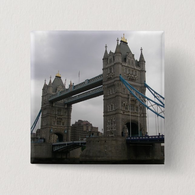 Button with Tower Bridge over the Thames River (Front)