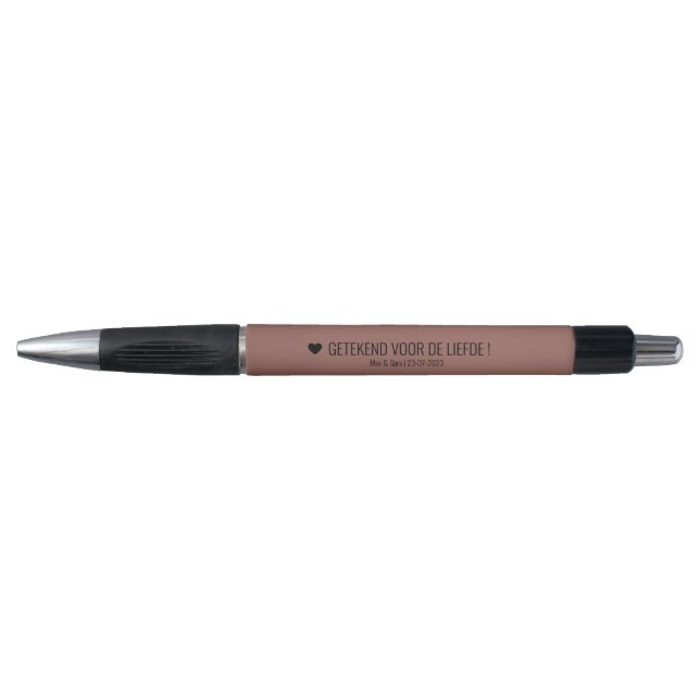 By the way, pen testifies to a national style of t (Front)
