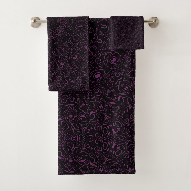 Byzantium Purple Mandala with Intricate Symmetry Bath Towel Set (Insitu)