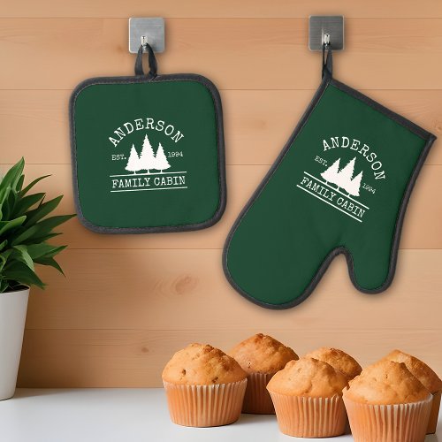 Cabin Family Name Forest Green Oven Mitt  Pot Holder Set