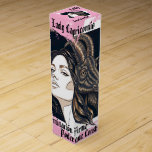 Caja de Vino Lady Capricornio Wine Box<br><div class="desc">Este diseño artístico de Capricornio, signo de tierra, rinde homenaje al esfuerzo y la celebración de los logros. Una caja de vino elegante y con esencia zodiacal, ideal para brindar en ocasiones especiales. This artistic design of Capricorn, the earth sign, pays tribute to hard work and the celebration of achievement....</div>