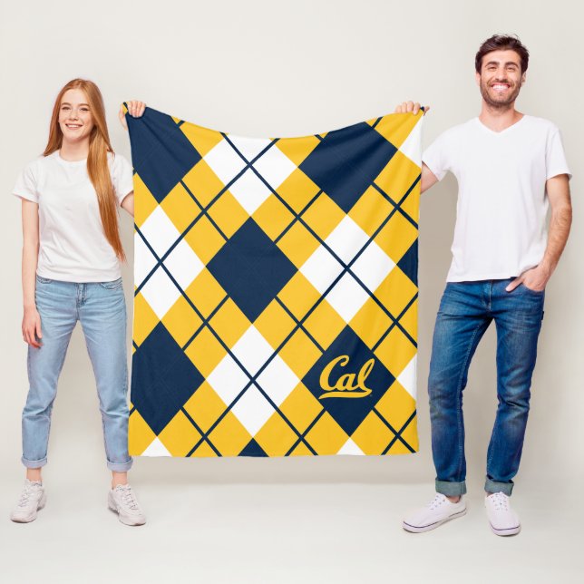 Cal Argyle Pattern Fleece Blanket (In Situ)