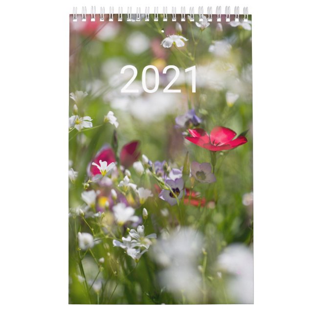 Calendar with beautiful flower macros (Cover)