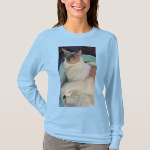 Calico Cat in Cat Bed T_Shirt