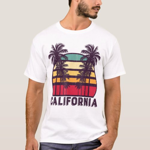 California Dreaming Beach Palm Tree Summer Vacatio T_Shirt