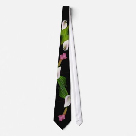 Calla Lilies And Leaves Tie