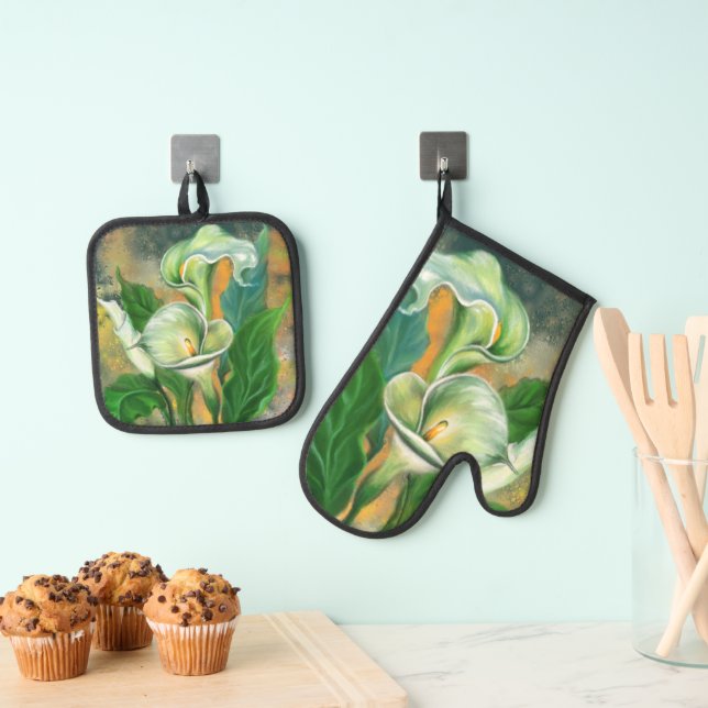 Calla Lilies Oven Mitt & Pot Holder Set (Insitu(Hanging))