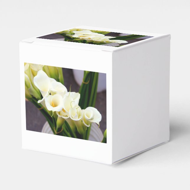 calla lily gift box (Front Side)