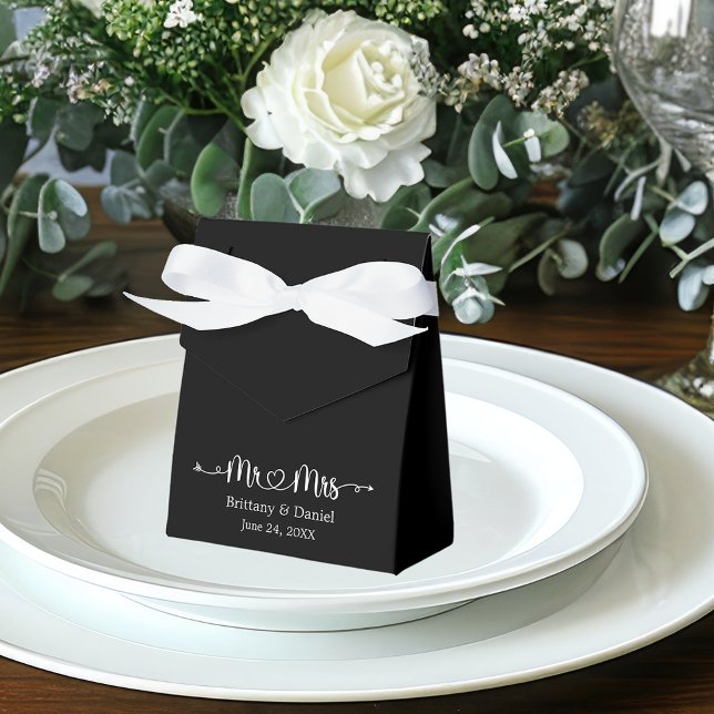Calligraphy Heart Mr. and Mrs. Wedding Black Favor Boxes (Customize to change your personalized text size or text style.)