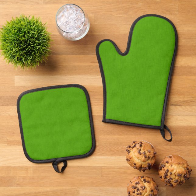 Calm & simple lime green textured background  oven mitt & pot holder set (Top Down)