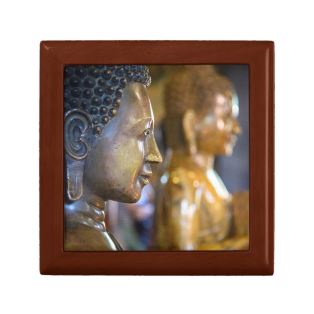 Cambodia, Phnom Penh. Buddha statues Gift Box (Front)