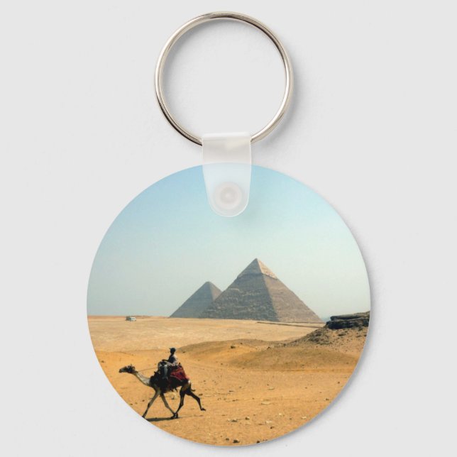 camel pyramid keychain (Front)