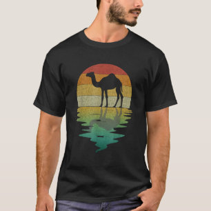 Camel Silhouette Sunset Retro Vintage 70s Nature T-Shirt