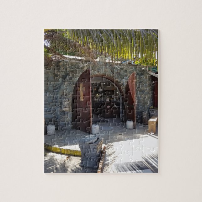 Cameo Factory, Roatan, Honduras puzzle (Vertical)