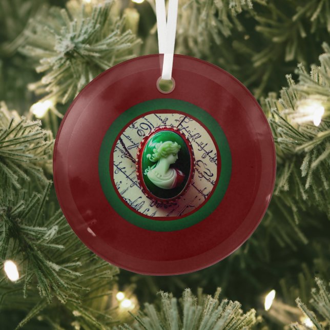 Cameo Jewelry Ornament (Insitu)