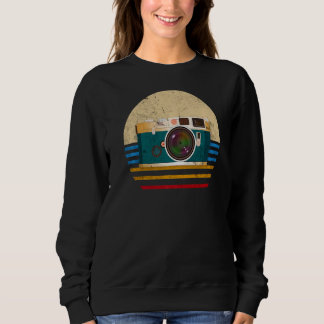 Cameras Don't Take Photos Photographers Do Photogr Sweatshirt