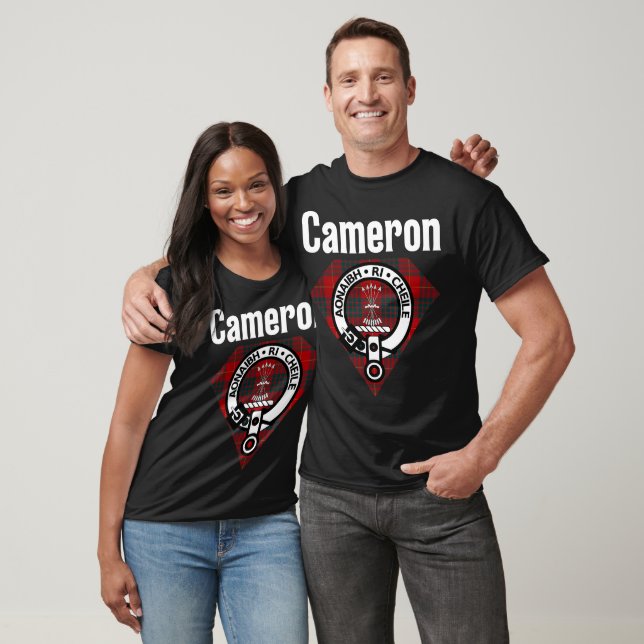 Cameron Clan Scottish Name Coat Of Arms Tartan T-Shirt (Unisex)
