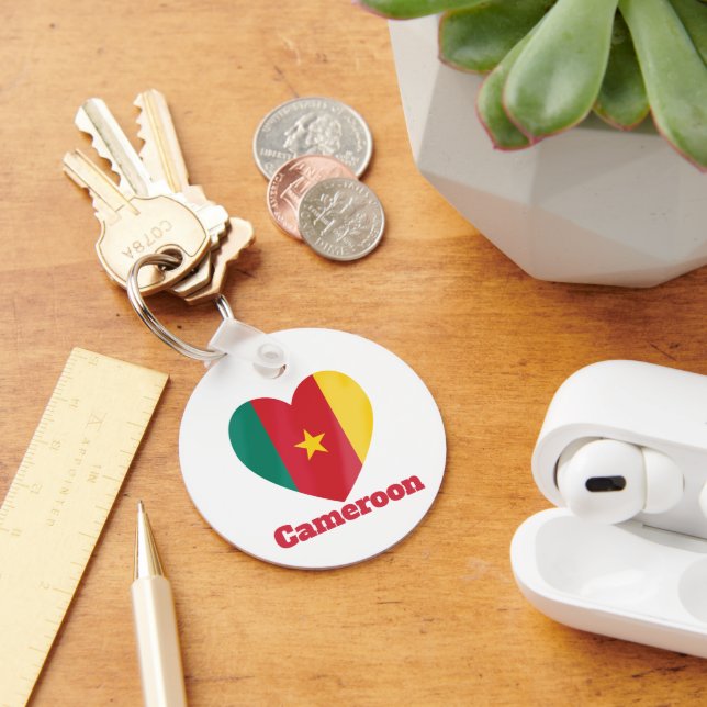 Cameroon Heart Flag Keychain (Desk)