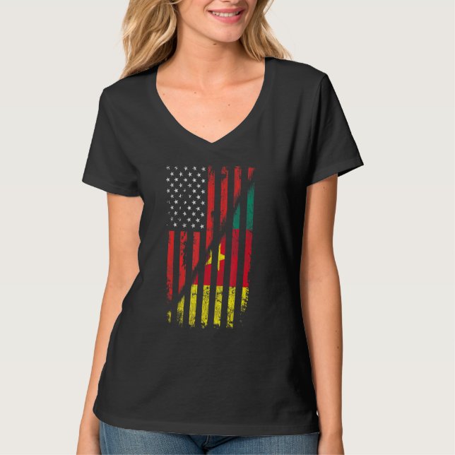 Cameroonian American Flag Retro Style Usa Cameroon T-Shirt (Front)