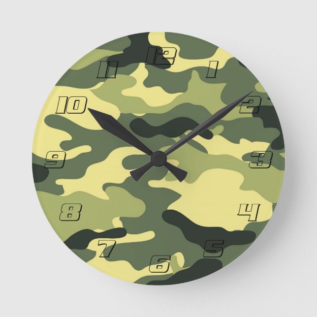 Camo Camping Hunting Green Camouflage Round Clock (Front)