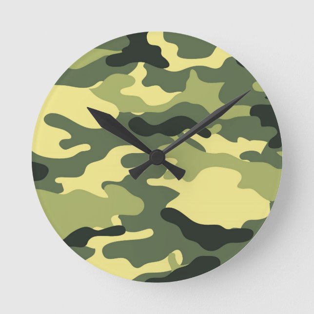 Camo Camping Hunting Green Camouflage Round Clock (Front)