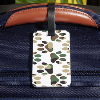 Camo Pattern Dog Paw Print Luggage Tag