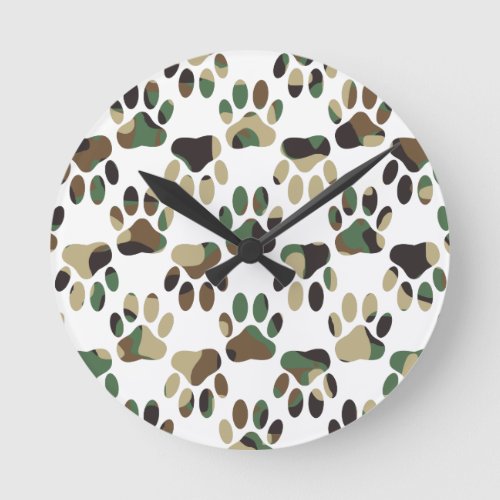 Camo Pattern Dog Paw Print Round Clock