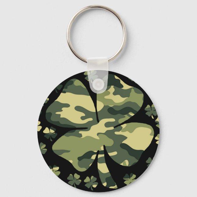 camouflage irish four leaf clover keychain (Front)