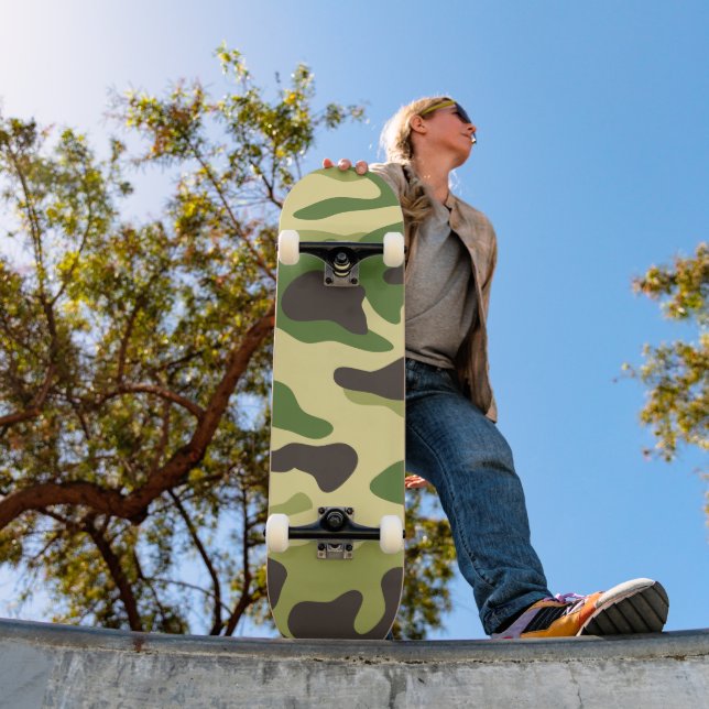 Camouflage Skateboard (Outdoor 1)