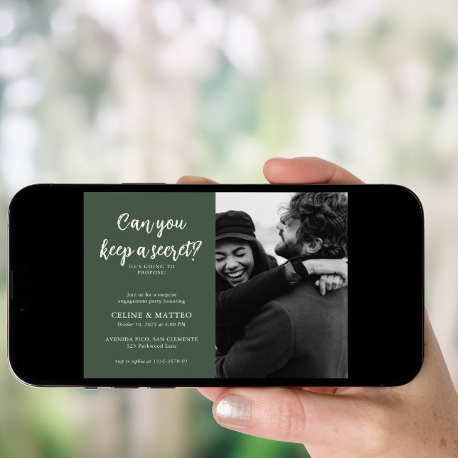 Can you keep a Secret? | Green Photo Engagement Invitation (Front Digital)