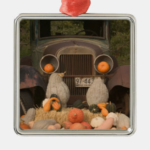 CANADA, British Columbia, Keremeos. Autumn / Metal Ornament