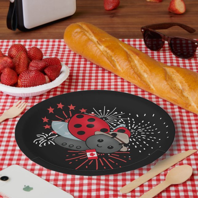 Canada Day Ladybug T-Shirt Paper Plates (Picnic)