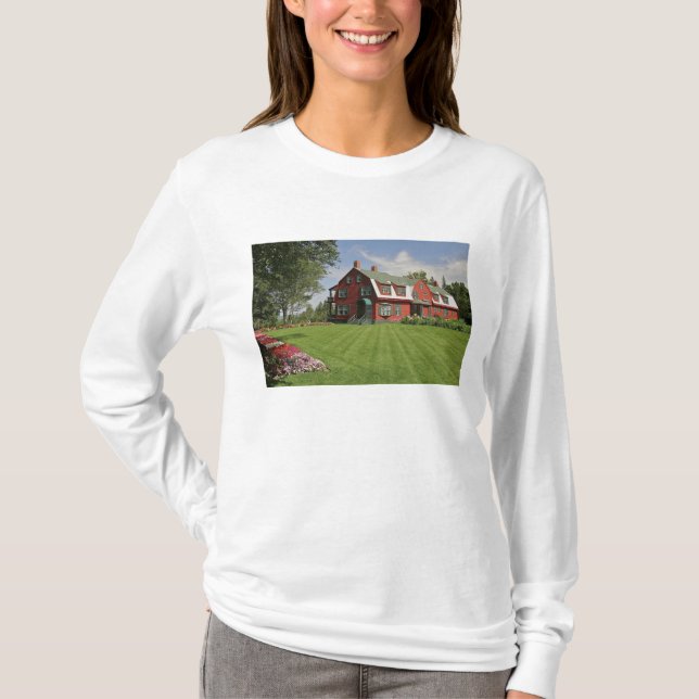 Canada, New Brunswick, Campobello Island. T-Shirt (Front)