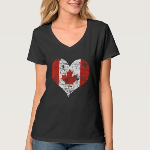 Canada Vintage Heart Flag Canadian Maple Leaf T_Shirt
