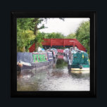 CANALS GIFT BOX<br><div class="desc">Canal boats, known in the UK as narrowboats, were originally used to transport goods around the country. They are now used mainly for leisure and attract people from all over the world to enjoy our rural countryside. These boats look very pretty with their brightly colored cabins, traditionally blue, red or...</div>