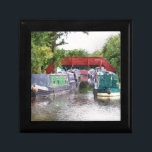 CANALS GIFT BOX<br><div class="desc">Canal boats, known in the UK as narrowboats, were originally used to transport goods around the country. They are now used mainly for leisure and attract people from all over the world to enjoy our rural countryside. These boats look very pretty with their brightly colored cabins, traditionally blue, red or...</div>